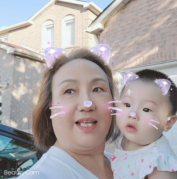 Profile Picture of Sharon Keung (@sharonkeunghung) on Poshmark