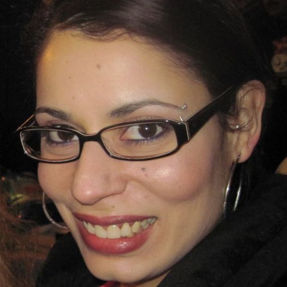 Profile Picture of Jennifer Listrom (@jenniferlistrom) on Poshmark