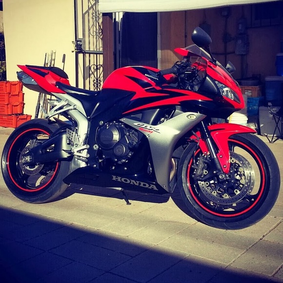 Alex Lappin - Poshmark Profile Picture of Alex Lappin (@alapp19) on Poshmark