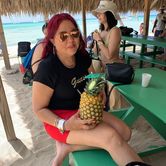 Profile Picture of Maria Melendez (@mariamelende949) on Poshmark