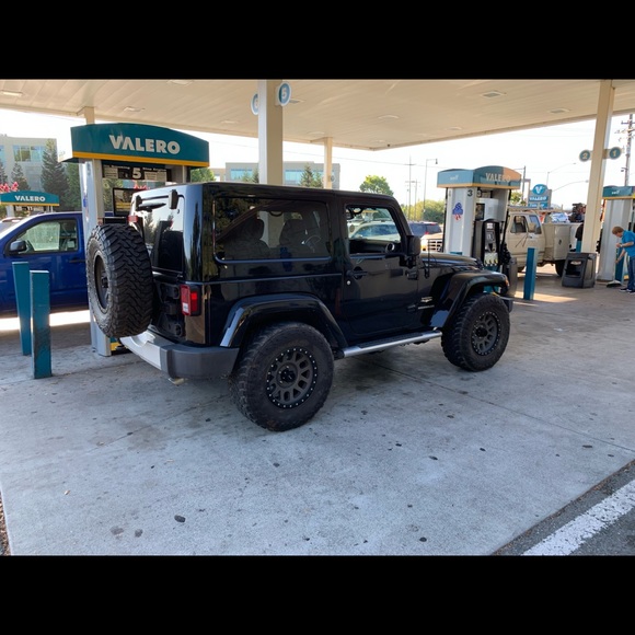 Garrett Sousa - Poshmark Profile Picture of Garrett Sousa (@garretthkarmy) on Poshmark