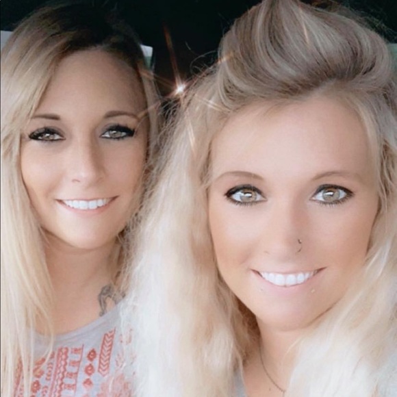 Profile Picture of Ally Pergrem (@allyperg) on Poshmark
