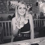 Profile Picture of Sarah Turner (@sarahturnerxoxo) on Instagram