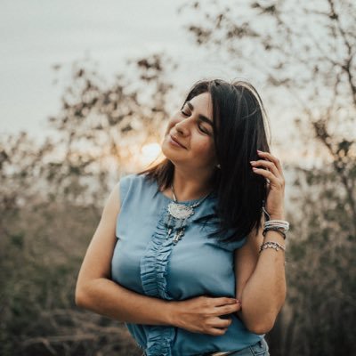 Profile Picture of Lynda Pérez (@lyndaperezfoto) on Twitter