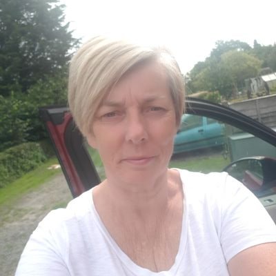 Profile Picture of Sue Rogers (@1966smrogers) on Twitter