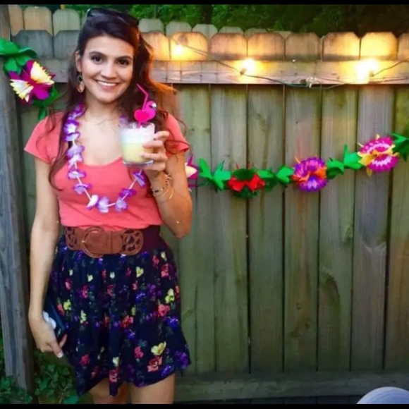 Profile Picture of Lesley Zulch (@lazulch) on Poshmark