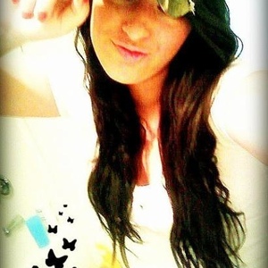 Profile Picture of Brooke Withrow (@ashhhbashhh2) on Myspace