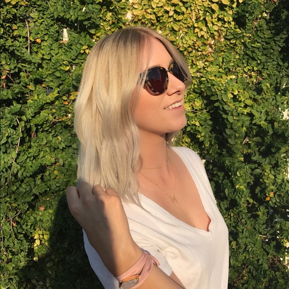 Profile Picture of Erin Hesterly (@ehesterly) on Poshmark