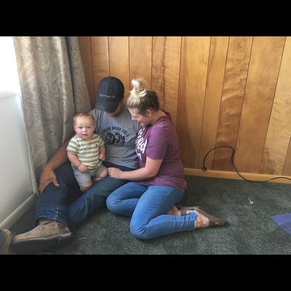 Profile Picture of Joni Downs (@jonidowns) on Poshmark