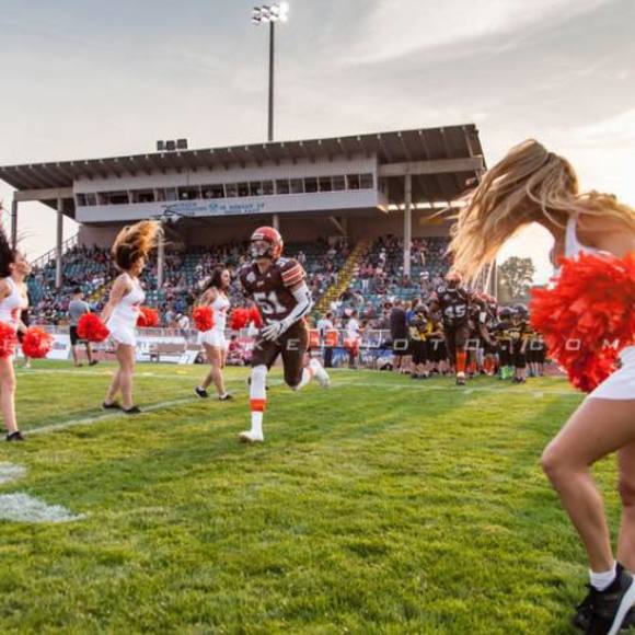 Profile Picture of Gavin Kulcsar (@gavin_kulcsar) on Poshmark