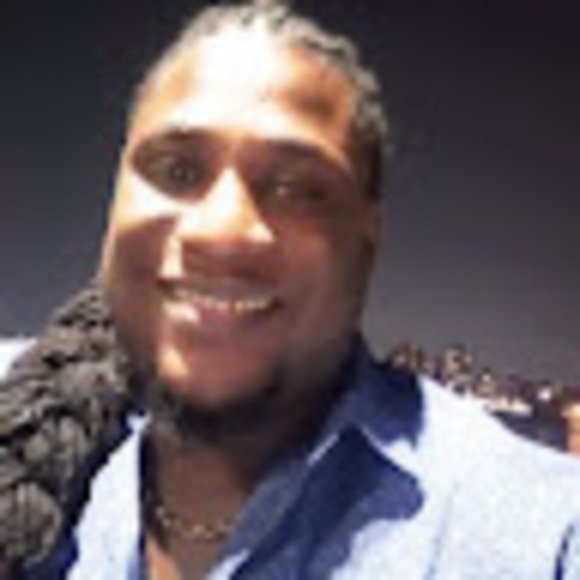 Profile Picture of Colin Edgar (@colinedgar763) on Poshmark