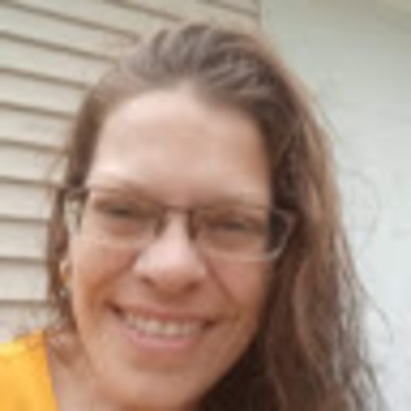 Profile Picture of Jackie Gleitz (@leomomof3) on Poshmark