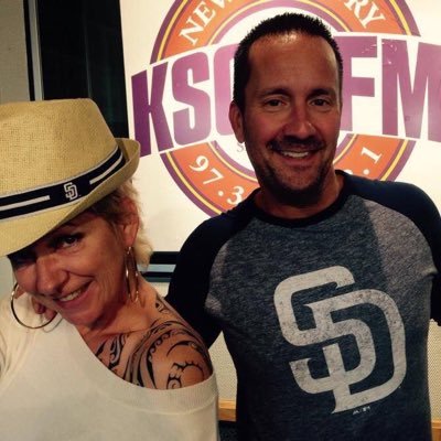 Profile Picture of John And Tammy (@jandtmornings) on Twitter