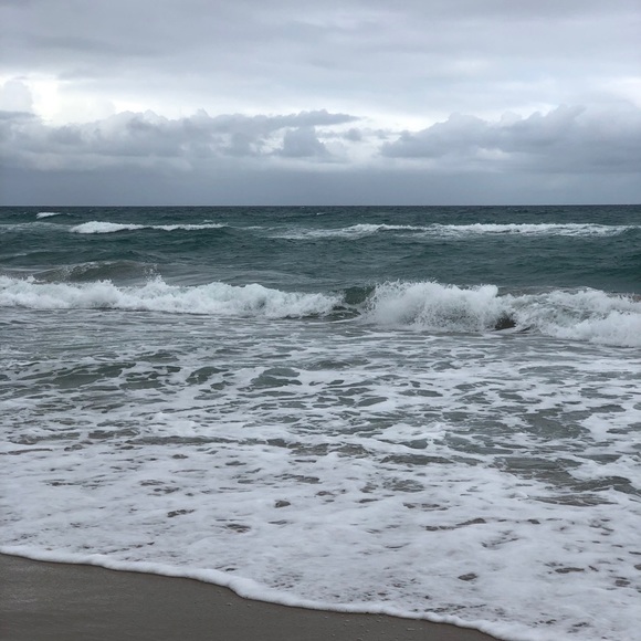 Profile Picture of Devonte Howard (@dh2908) on Poshmark