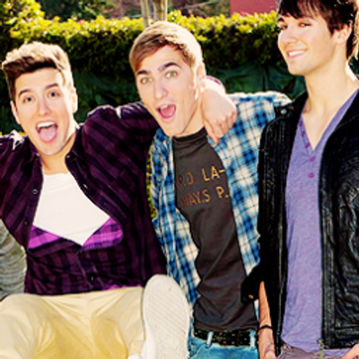 Profile Picture of Donna - Ashley (@EverythingBTR) on Twitter