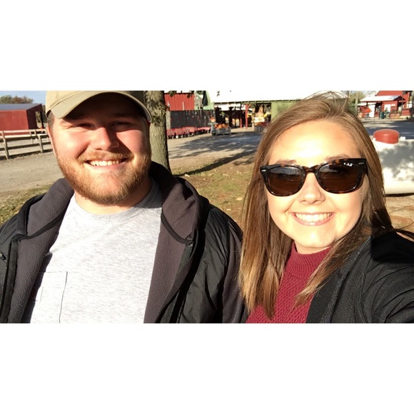 Profile Picture of Brianna Bockenkamp (@swiftie72) on Poshmark