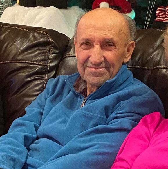 Profile Picture of Zina Lavore (@lavore) on Poshmark