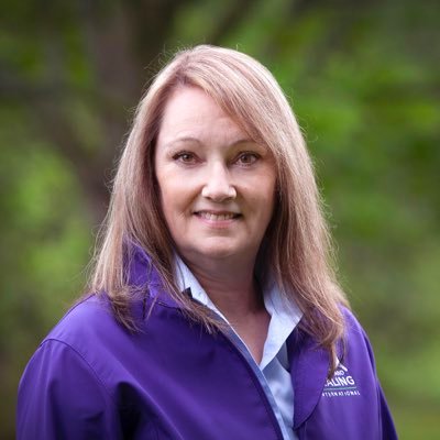 Profile Picture of Laurie Lowe (@lauriellowe) on Twitter