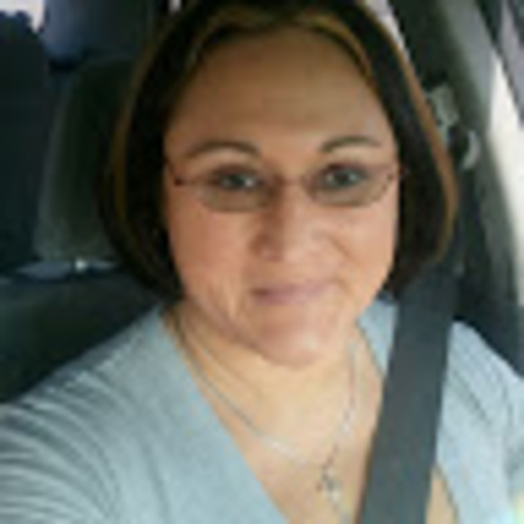 Profile Picture of Sylvia Rivers (@sylviarivers149) on Poshmark