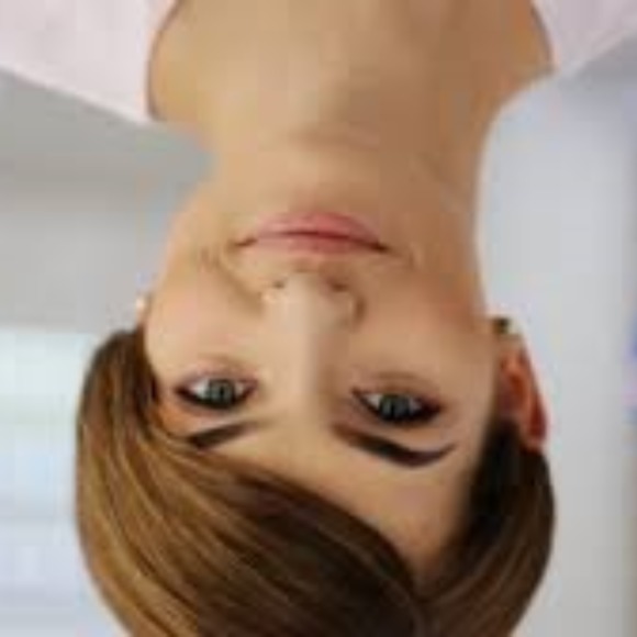 Bobby k Klemens - Poshmark Profile Picture of Bobby k Klemens (@trendsetgo143) on Poshmark