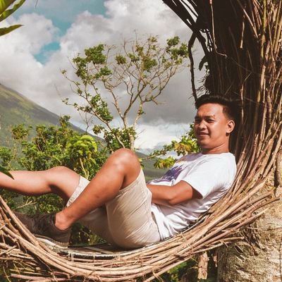 Profile Picture of S I R  M A C O Y (@Mark_Arive) on Twitter