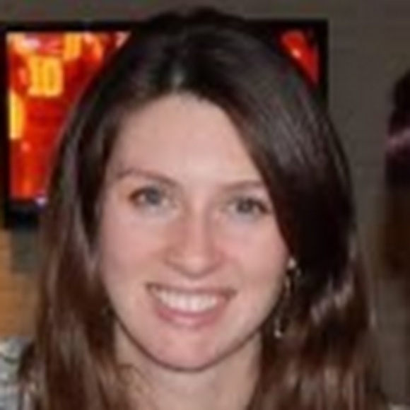 Profile Picture of Miriam Fine (@mroberts1093) on Poshmark