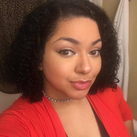 Profile Picture of Luchian Lee (@jeneciasmommy) on Poshmark