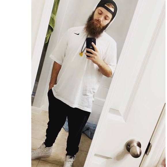 Profile Picture of Tanner Allen (@tannerallen_) on Poshmark