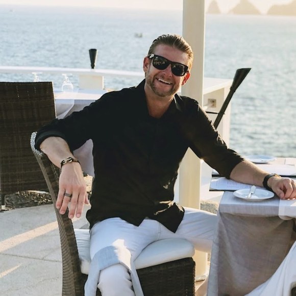 Profile Picture of Jason Starbuck (@strbuk007) on Poshmark