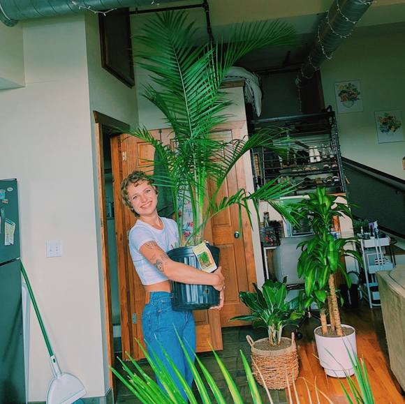 Profile Picture of Baylee Balazs (@bayleebalazs) on Poshmark