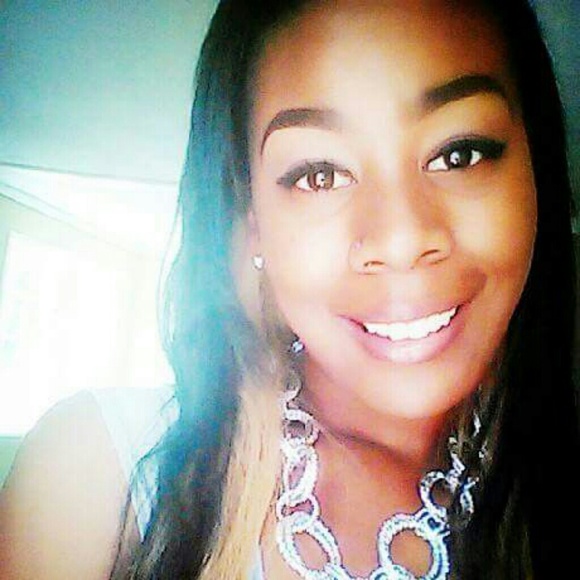 Profile Picture of Keosha Johnson (@keosha2324) on Poshmark