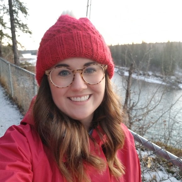 Profile Picture of Simone Grimard (@sgrimardo) on Poshmark