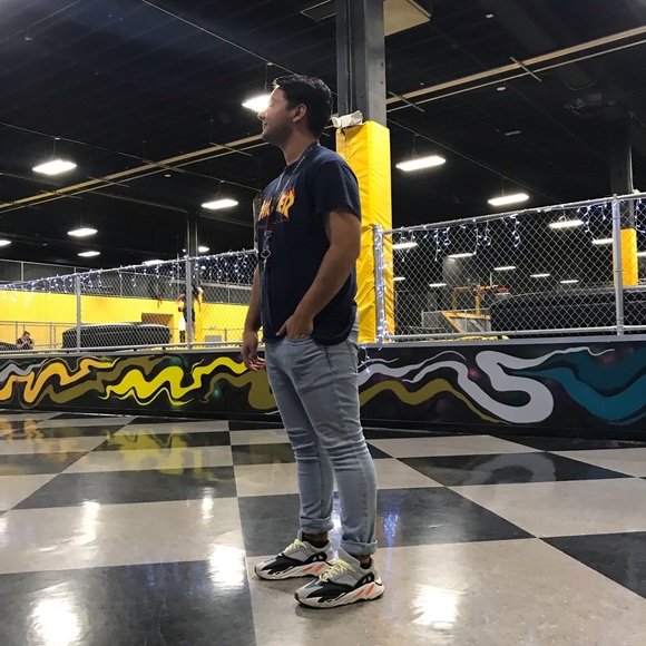 Profile Picture of Sebastian De hoyos (@seabass9) on Poshmark