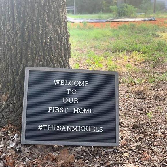 Kourtney Sanmiguel - Poshmark Profile Picture of Kourtney Sanmiguel (@kourtenyhaines) on Poshmark