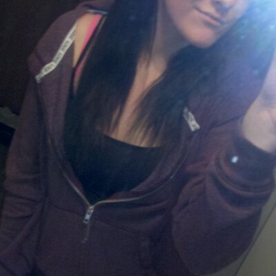 Profile Picture of Miranda Kinney (@mirandakinney13) on Twitter