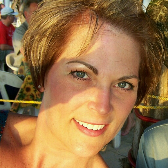 Profile Picture of Marcia Schreiber (@schremgs) on Poshmark