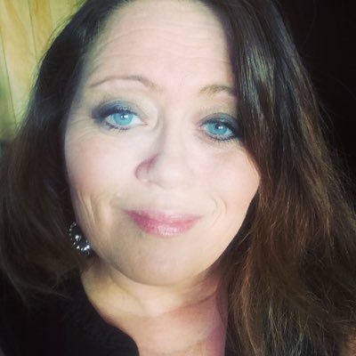 Profile Picture of Kim Bosley (@gm_kimbo) on Twitter