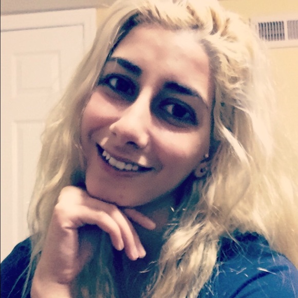 Profile Picture of Barin Tayip (@btayip) on Poshmark