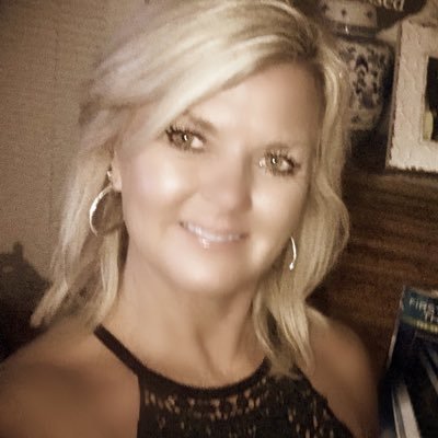 Profile Picture of Julie Ann Bray (@JulieAnnBray2) on Twitter