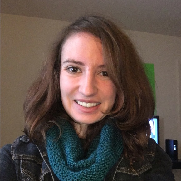 Profile Picture of Amanda Chase (@missmandachase) on Poshmark