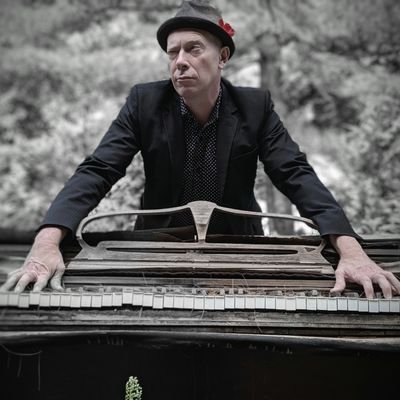 Profile Picture of Greg Paul Stone (@Greg_Paul_Stone) on Twitter
