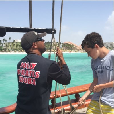 Profile Picture of Evan Hecht (@evan__hecht) on Twitter