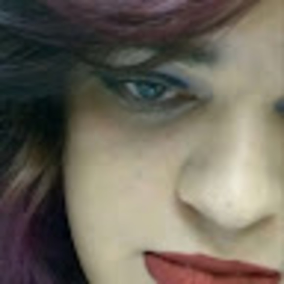 Profile Picture of Harleen Casey (@rosalina65111) on Poshmark