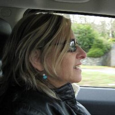 Profile Picture of Debbie Walker (@DeeWuu) on Twitter