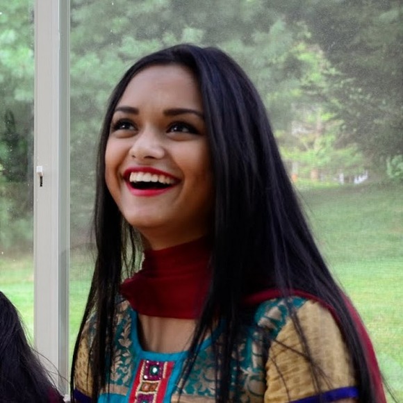 Profile Picture of Junainah Ahmed (@junainah) on Poshmark