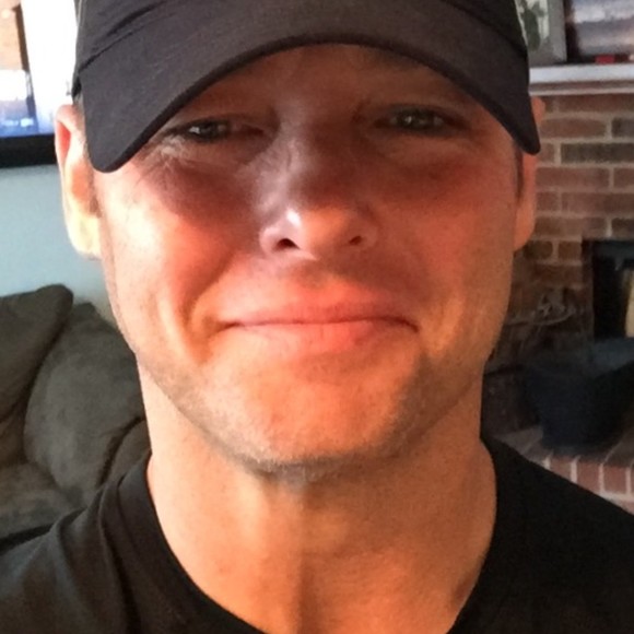 Profile Picture of Keith Applewhite (@fitnessgeek) on Poshmark