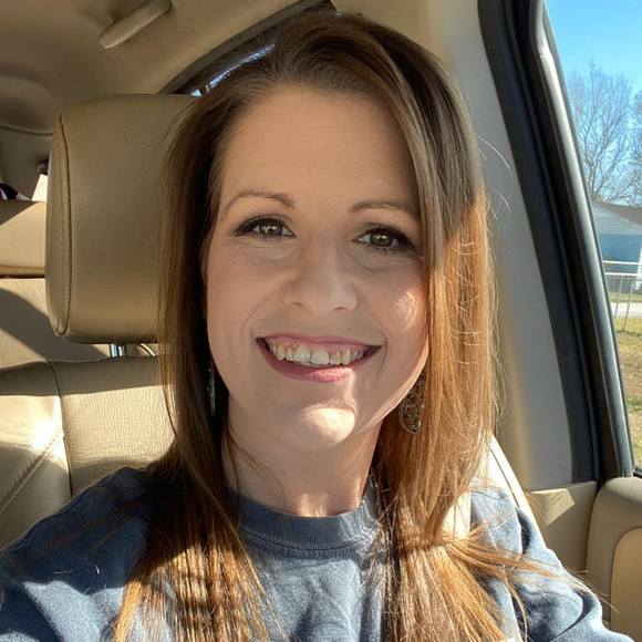 Bethany Dequeant - Poshmark Profile Picture of Bethany Dequeant (@bethanydequeant) on Poshmark