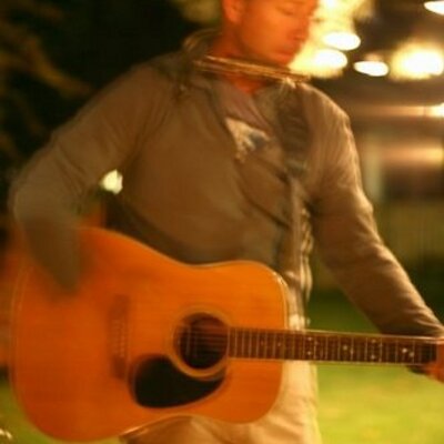 Profile Picture of Dan Holohan (@DanHolohanMusic) on Twitter