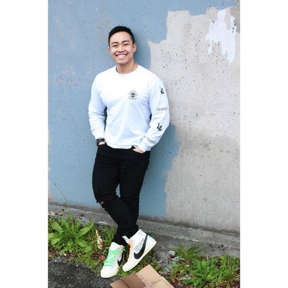 Profile Picture of Raymond Ha (@raymondha) on Poshmark