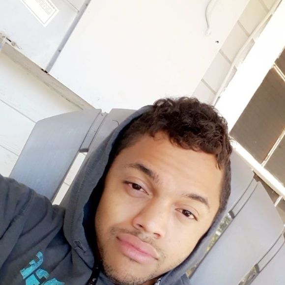 Profile Picture of Devin Townsend (@townsenddevin22) on Poshmark